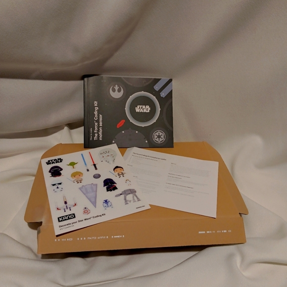 NIB Kano Star Wars The Force Coding Kit - Explore The Force STEM Learning - Picture 10 of 12